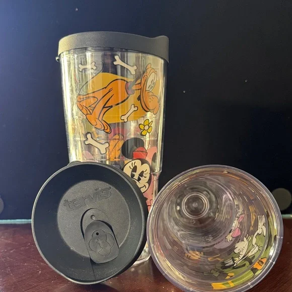 Tervis Disney Character Tumblers - Mickey and Minnie and more. Set of two. - Picture 3 of 4